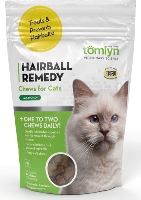 Tomlyn Laxation chicken supplement for hairballs